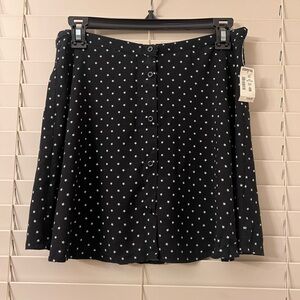NEW- Aéropostale Women’s Medium Black White Star Pattern Button Front Mini Skirt